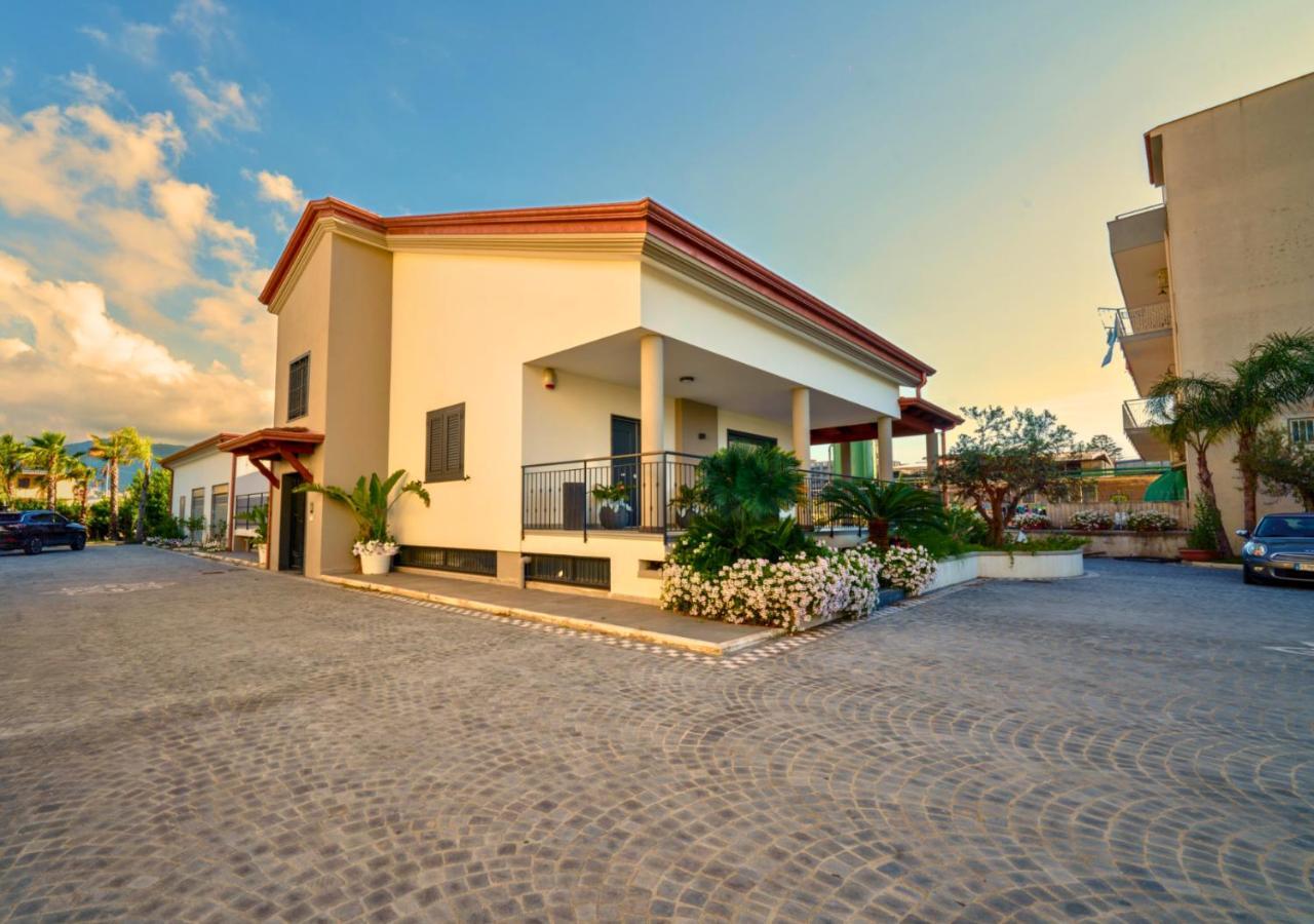 Villa Dei Cesari Bed & Breakfast Santa Maria La Carita Exterior foto